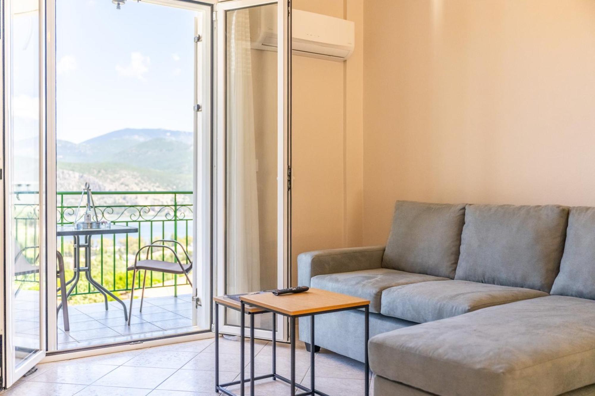 Apaggio Di Argostoli Apartments - Private Parking & Sea View Exteriör bild